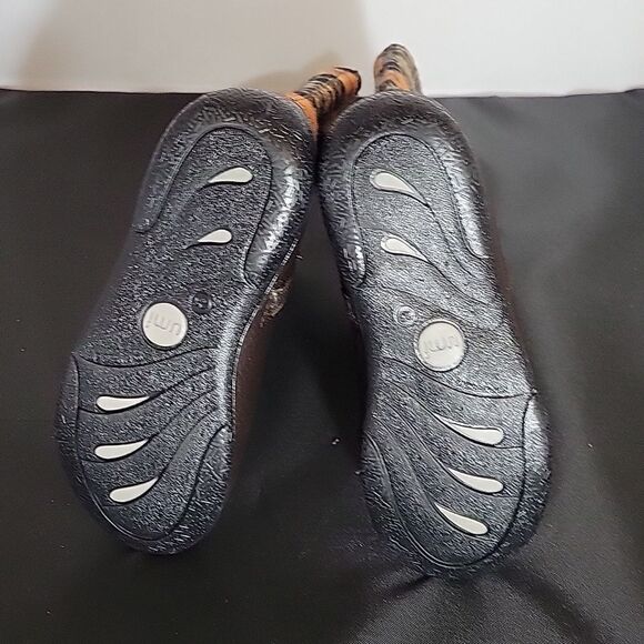 BRAND NEW UMI ROUND TOE ZIPPER CLOSURE TODDLERS BOOT - Picture 10 of 13